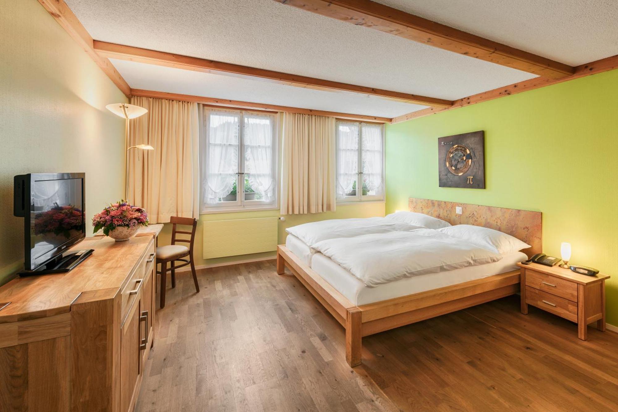 לנגנאו Hotel Hirschen מראה חיצוני תמונה