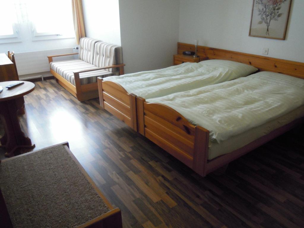 לנגנאו Hotel Hirschen מראה חיצוני תמונה